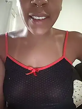 Snapshot of Julia_Pretinha chatting on January 2026 01:38:02 PM Julia Pretinha online show from January 2026 01:38:02 PM