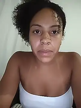 Snapshot of Julia_Pretinha chatting on February 2026 01:10:02 AM Julia Pretinha online show from February 2026 01:10:02 AM