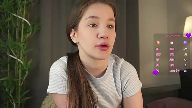 AmiLewis online show from February 2025 01:04:02 AM