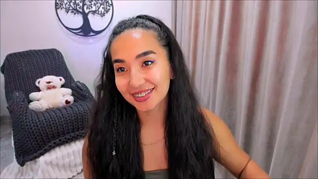 worldofkim online show from October 2025 06:24:01 AM