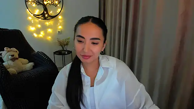 worldofkim online show from February 2026 12:52:01 PM