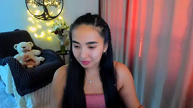 worldofkim online show from February 2026 04:54:01 AM