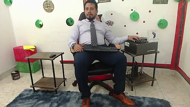KalethBigDick online show from April 2026 05:43:01 AM