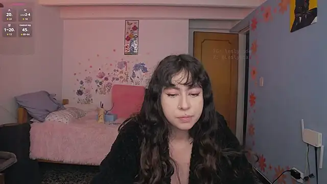 leslyyu online show from October 2025 04:08:02 PM