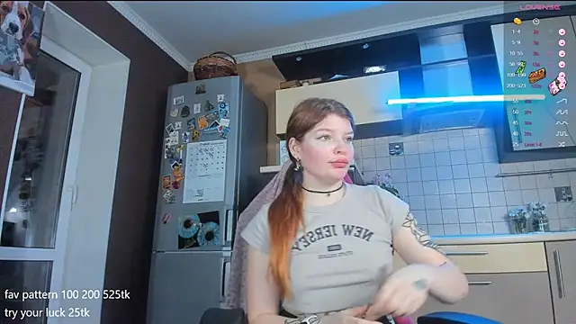 lil lia online show from December 2024 08:44:01 PM