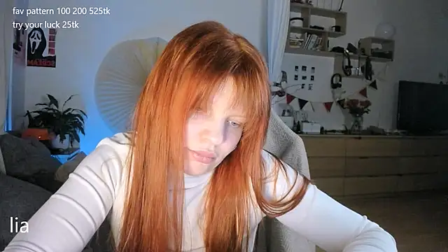 Snapshot of lil_lia chatting on April 2026 11:07:01 PM lil lia online show from April 2026 11:07:01 PM