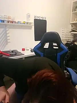 Snapshot of Sexy_Binxy chatting on February 2025 12:01:02 PM Sexy Binxy online show from February 2025 12:01:02 PM