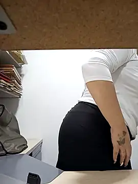 Miss Agatha online show from December 2024 03:58:01 PM