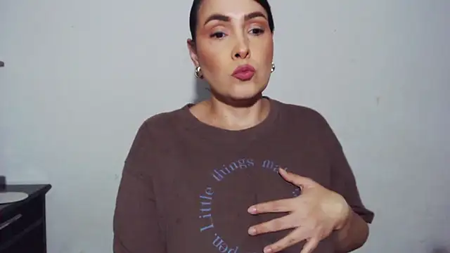 Miss Agatha online show from October 2025 02:24:01 AM