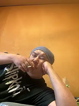 Snapshot of punk0805 chatting on September 2025 06:18:01 AM punk0805 online show from September 2025 06:18:01 AM