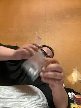 punk0805 online show from April 2026 01:52:01 PM