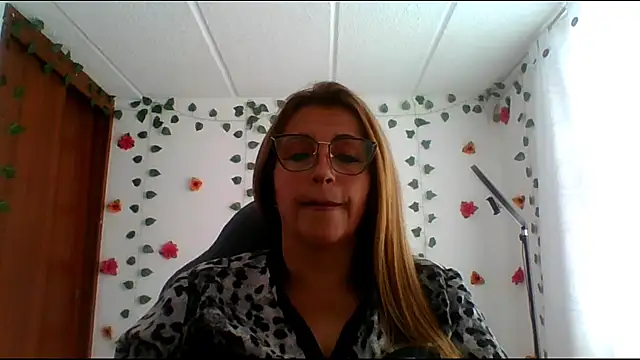 RossanaLionheart online show from March 2025 07:44:02 PM