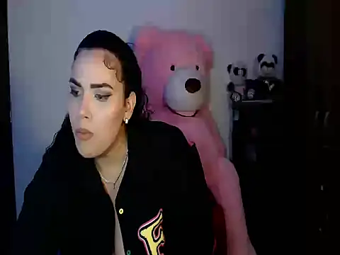 Snapshot of CarolinaRincon chatting on November 2025 11:15:01 PM CarolinaRincon online show from November 2025 11:15:01 PM