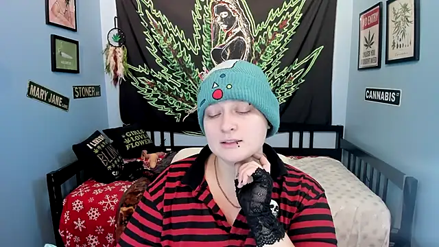 Chloenightmare online show from September 2025 01:44:02 PM