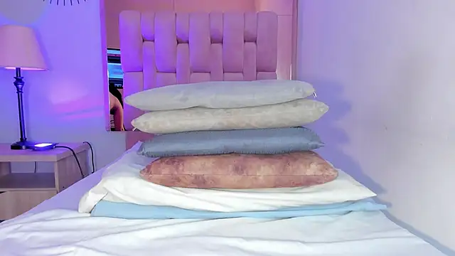 Voluptupus-girl online show from March 2025 05:29:01 PM