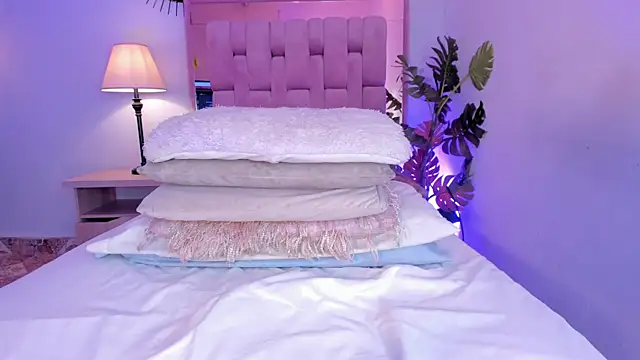 Voluptupus-girl online show from March 2025 11:56:01 PM