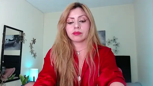 Snapshot of AnthonelaBella chatting on February 2025 11:47:01 PM AnthonelaBella online show from February 2025 11:47:01 PM