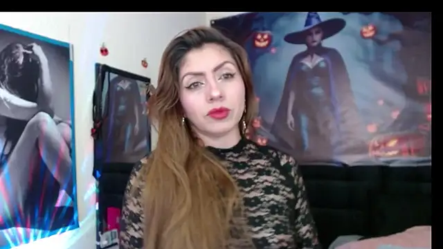 Snapshot of AnthonelaBella chatting on October 2025 12:12:02 PM AnthonelaBella online show from October 2025 12:12:02 PM