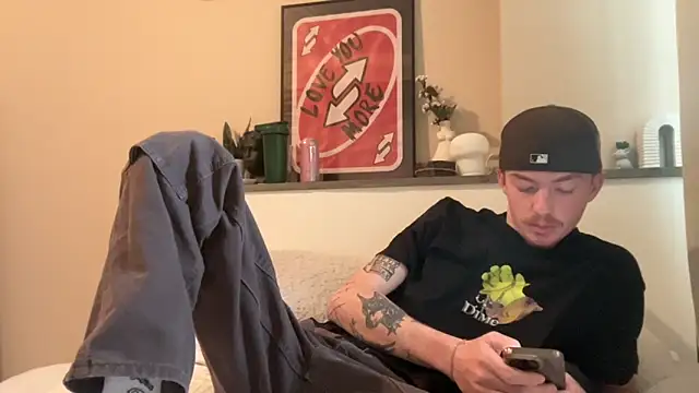 younghungginger online show from December 2024 08:05:01 PM