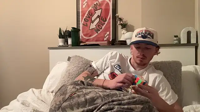 younghungginger online show from December 2024 03:25:02 AM