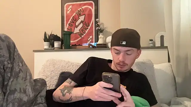 younghungginger online show from January 2025 07:29:02 PM