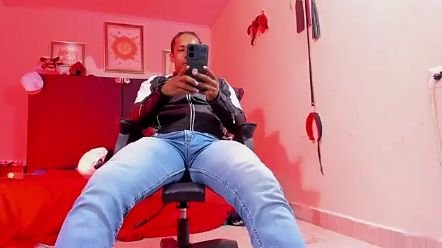 AlejoKhalifa  online show from February 2026 11:53:02 AM