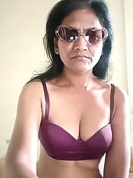 sunita6009 online show from October 2025 02:59:01 AM