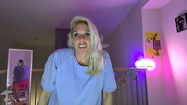 Snapshot of Glamazonx chatting on February 2025 05:32:01 AM Glamazonx online show from February 2025 05:32:01 AM