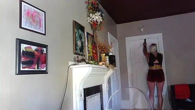 Snapshot of Glamazonx chatting on October 2025 08:03:02 PM Glamazonx online show from October 2025 08:03:02 PM