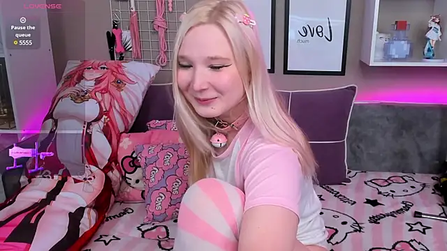 MeowkaKitty online show from March 2025 01:06:01 AM