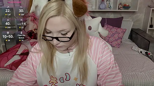 MeowkaKitty online show from March 2026 02:28:02 AM