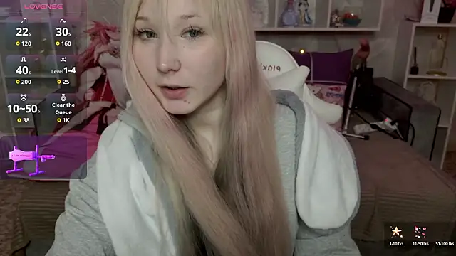 MeowkaKitty online show from March 2026 03:41:02 AM