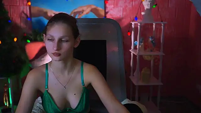 Snapshot of EllaHorton chatting on January 2025 10:27:02 AM EllaHorton online show from January 2025 10:27:02 AM