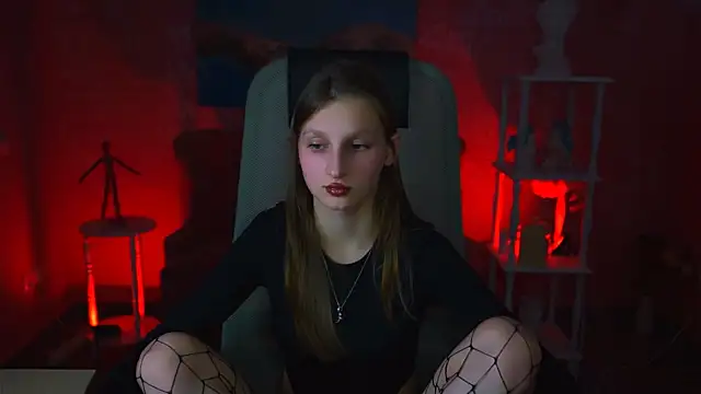 Snapshot of EllaHorton chatting on January 2025 06:54:01 PM EllaHorton online show from January 2025 06:54:01 PM