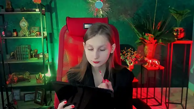 Snapshot of EllaHorton chatting on February 2025 12:31:01 PM EllaHorton online show from February 2025 12:31:01 PM