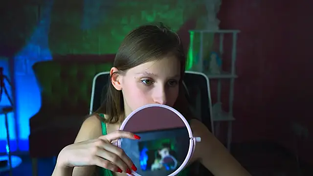 Snapshot of EllaHorton chatting on March 2025 12:45:01 PM EllaHorton online show from March 2025 12:45:01 PM