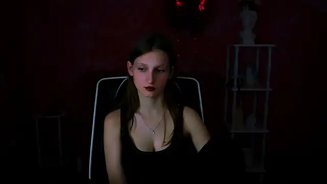 Snapshot of EllaHorton chatting on March 2025 01:26:02 PM EllaHorton online show from March 2025 01:26:02 PM