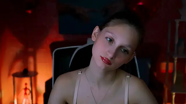 Snapshot of EllaHorton chatting on March 2025 11:42:02 AM EllaHorton online show from March 2025 11:42:02 AM