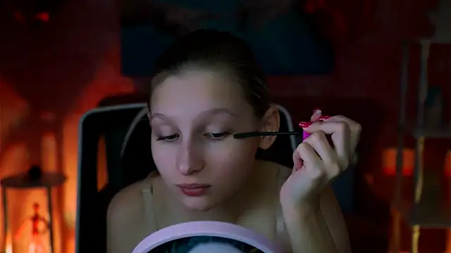 Snapshot of EllaHorton chatting on March 2025 05:43:02 AM EllaHorton online show from March 2025 05:43:02 AM