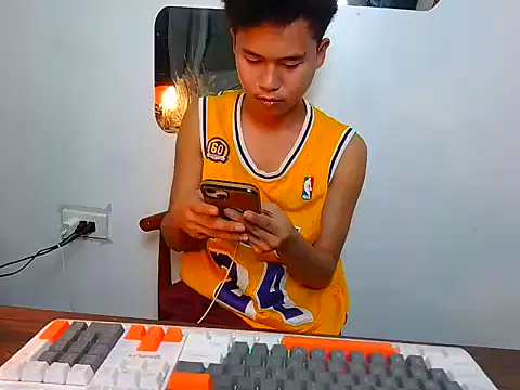 Asiantwink21 online show from September 2025 02:30:01 PM