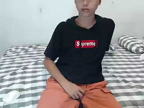 Asiantwink21 online show from January 2026 08:25:02 PM