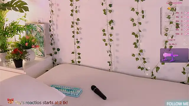 Snapshot of CarlyMilton chatting on February 2026 09:40:02 PM CarlyMilton online show from February 2026 09:40:02 PM