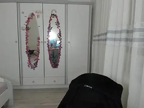 Maya-and guests online show from February 2026 03:33:02 AM