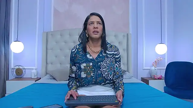 JoannaCox online show from September 2025 06:41:02 PM