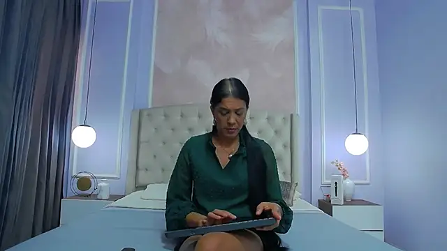 JoannaCox online show from November 2025 07:46:01 PM