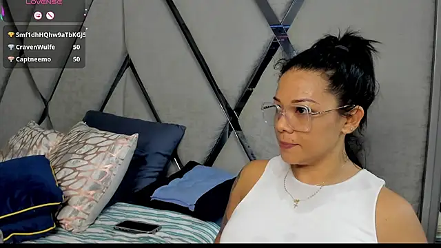 Snapshot of paula_daniela1 chatting on December 2024 12:33:02 AM paula daniela1 online show from December 2024 12:33:02 AM