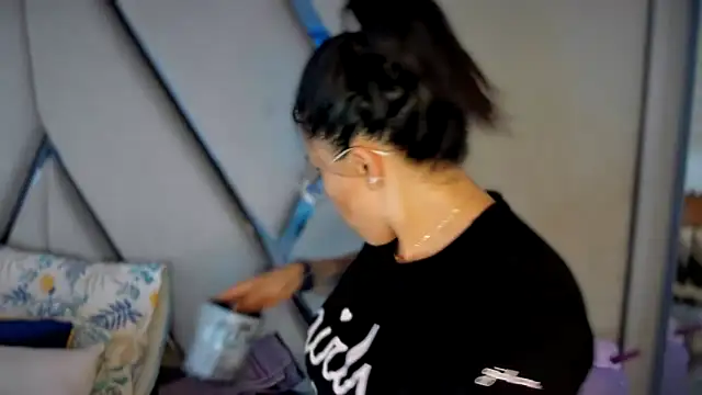 Snapshot of paula_daniela1 chatting on February 2025 10:36:01 PM paula daniela1 online show from February 2025 10:36:01 PM