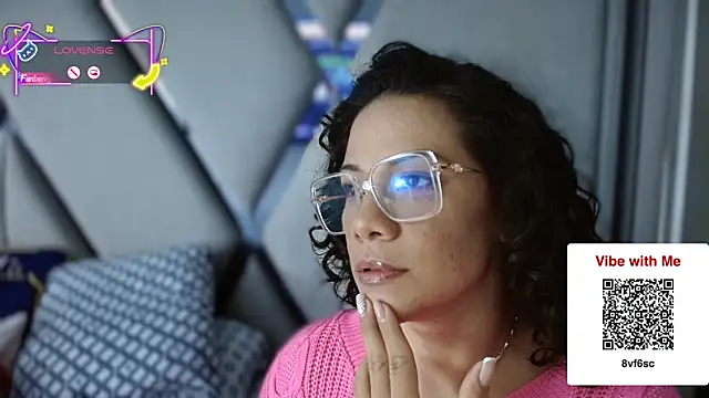 Snapshot of paula_daniela1 chatting on November 2025 12:54:01 AM paula daniela1 online show from November 2025 12:54:01 AM