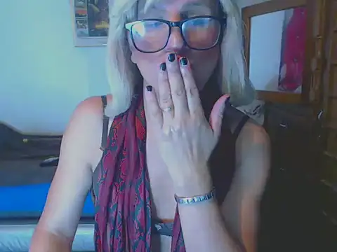 LorenJade online show from March 2025 12:10:01 AM