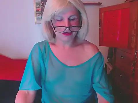 LorenJade online show from December 2025 07:50:01 AM